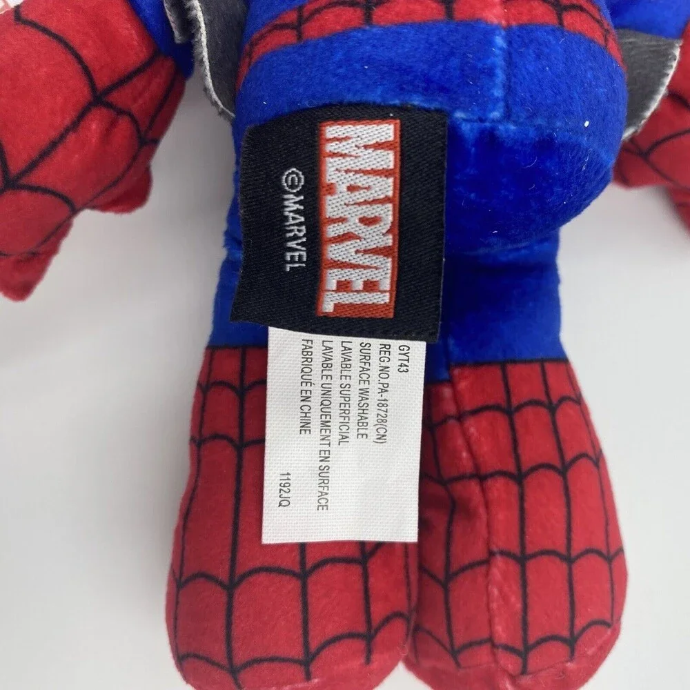Marvel Plush Spiderman Amazing Spiderman Toy New‎ with tags NWT GYT43 2021